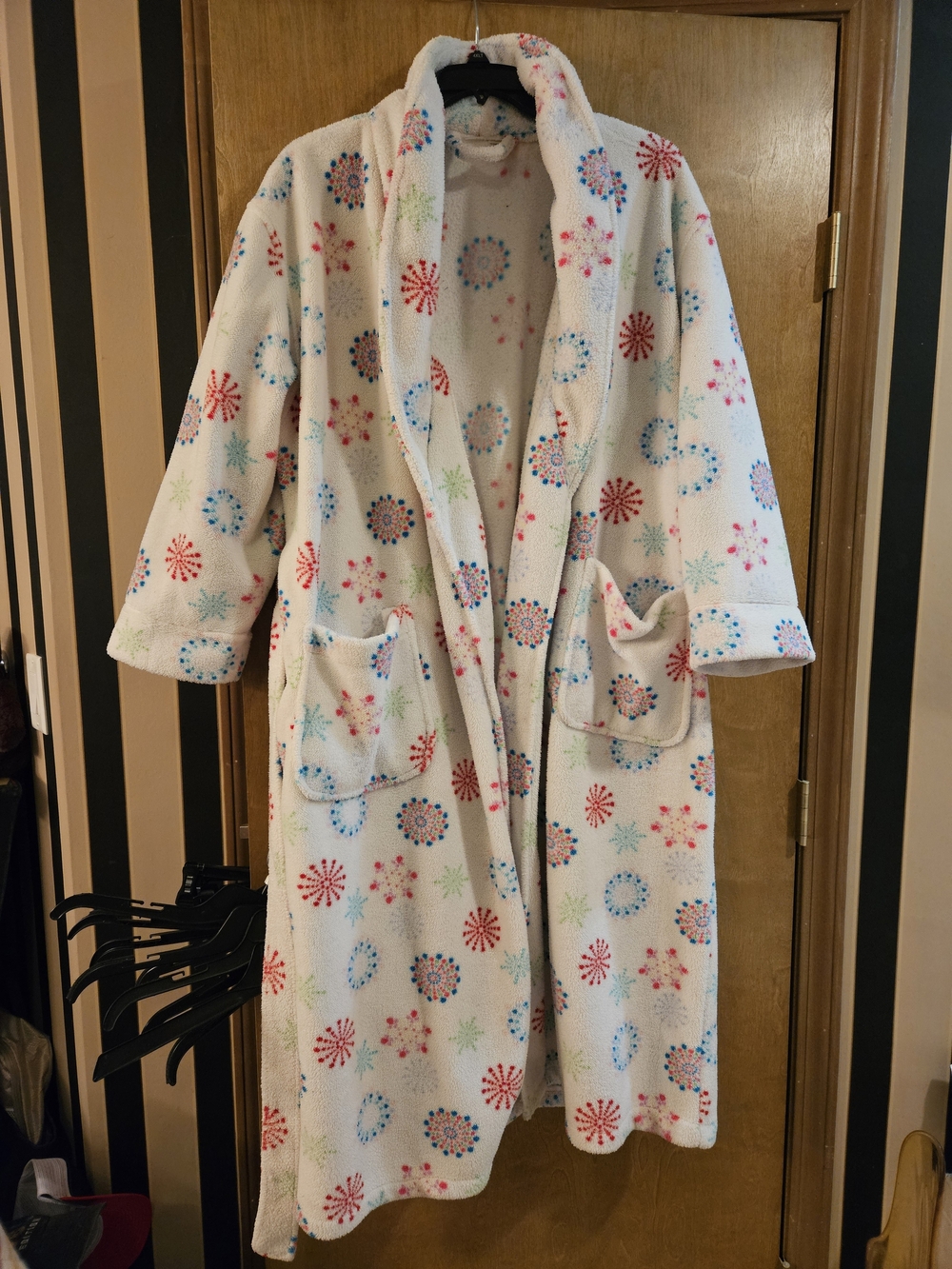 PINK Kmart Cream Fleece Robe Coat with Multicolor Starburst Print
